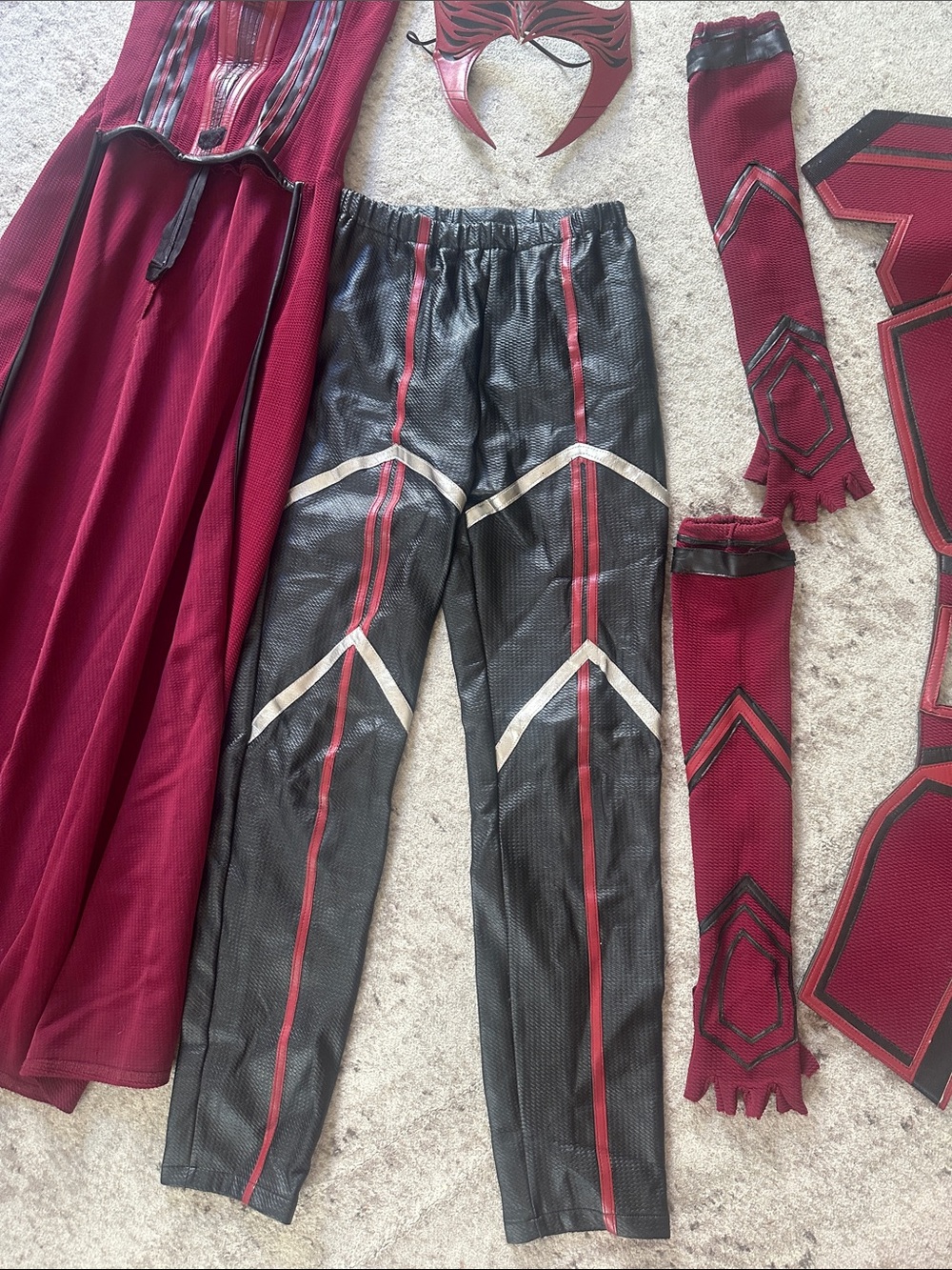 Scarlett Witch Marvel Superhero Costume Set- cosplay Dress, Pants & accessories - Picture 3 of 6